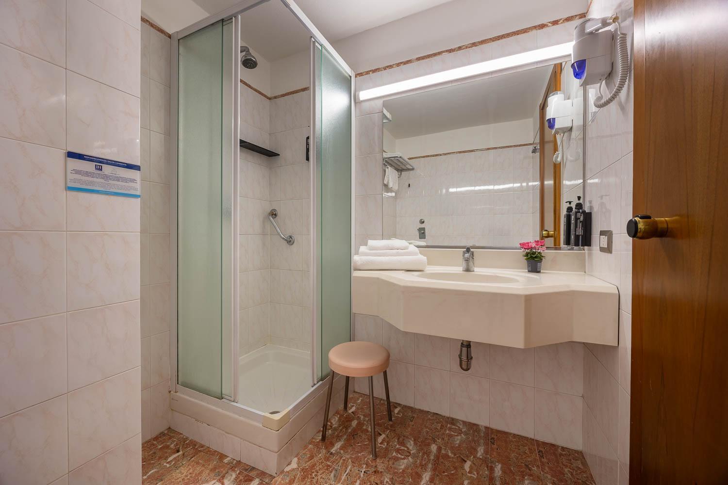 Ih Hotels Milano Eur - Trezzano Sul Naviglio Extérieur photo